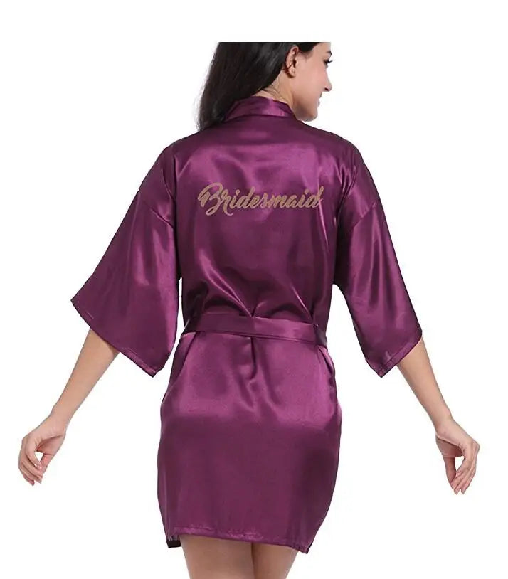 Satiininen Bride-aamutakki