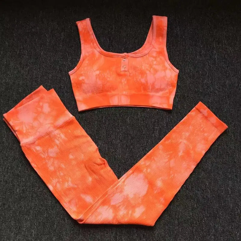 Tie-Dye Seamless -treenisetti