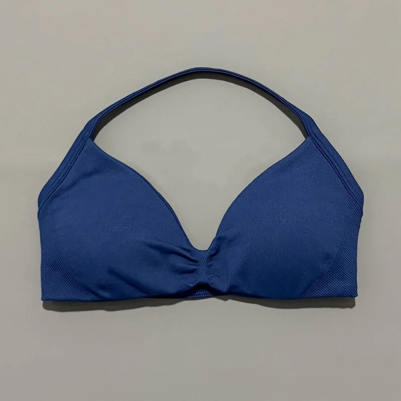 Korkean tuen treenitoppi ohuilla olkaimilla