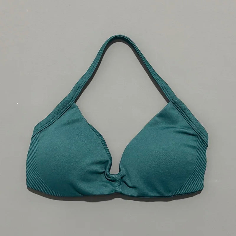 Korkean tuen treenitoppi ohuilla olkaimilla