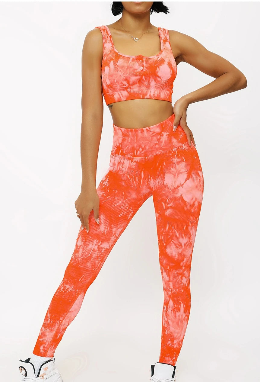 Tie-Dye Seamless -treenisetti