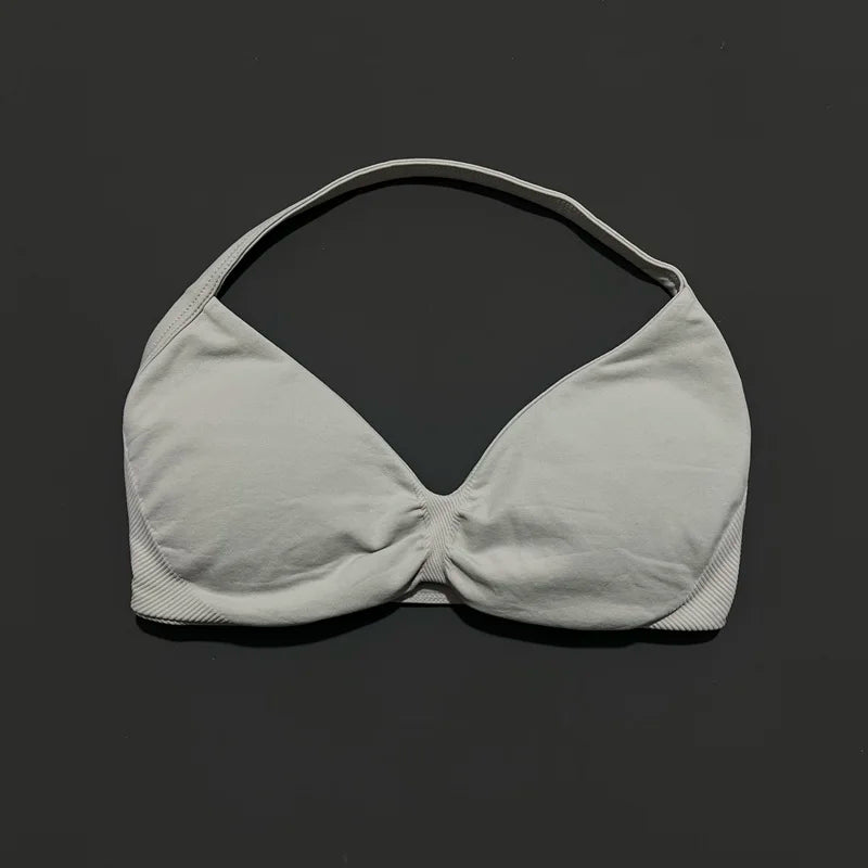 Korkean tuen treenitoppi ohuilla olkaimilla